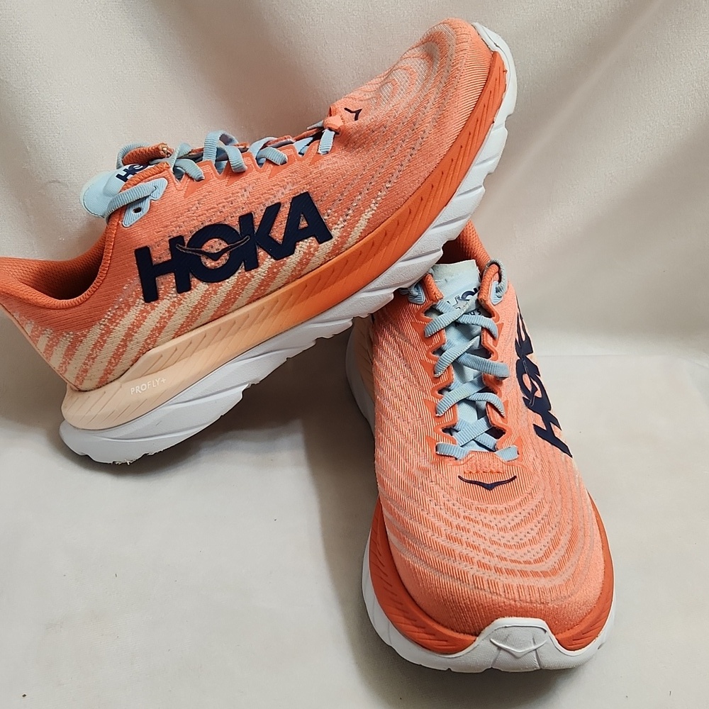 Hoka One One Mach 5 Everyday Running Sneakers (W Size 9B)